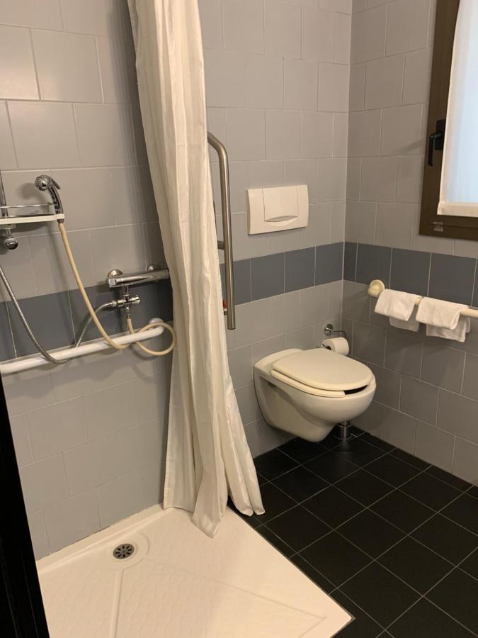 Residence Le Corti Милано Екстериор снимка