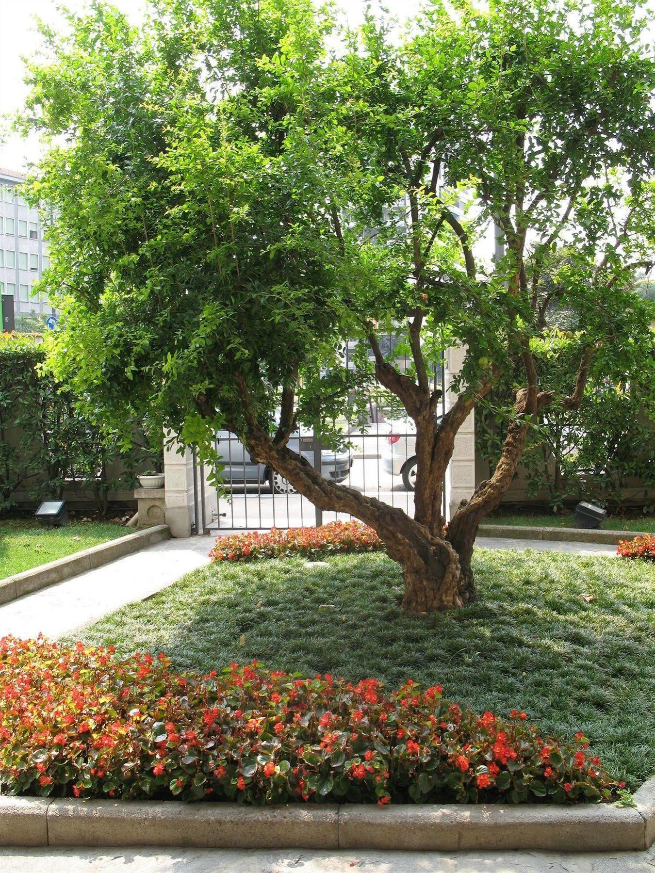 Residence Le Corti Милано Екстериор снимка