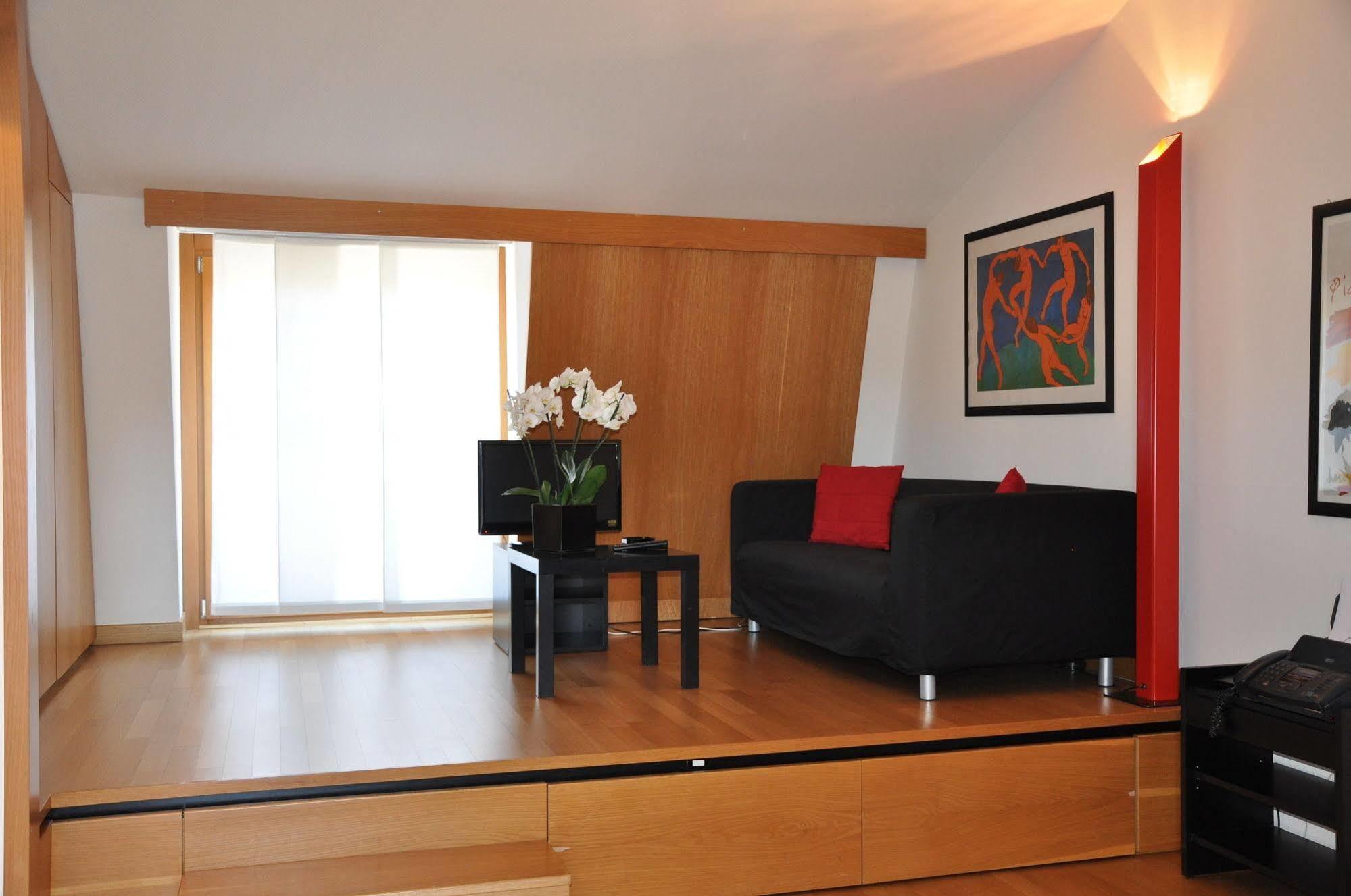 Residence Le Corti Милано Екстериор снимка
