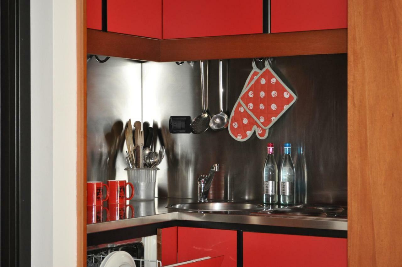 Residence Le Corti Милано Екстериор снимка
